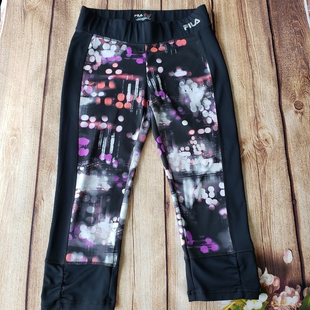 ✅ FILA Multicolor Black Workout Capri Leggings S